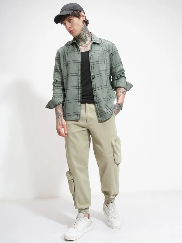 Highlander Men Green Checked Relaxed Fit Casual Shirt