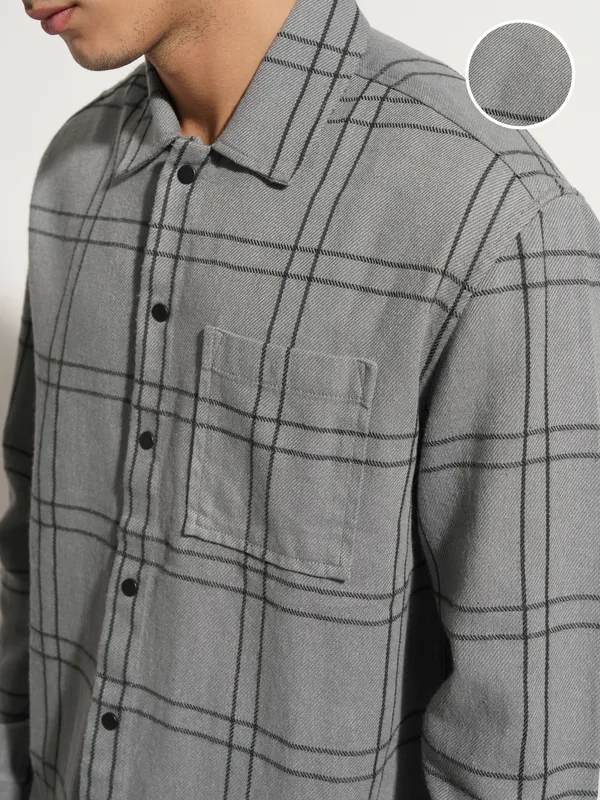 Highlander Men Grey Checked Relaxed Fit Casual Shirt