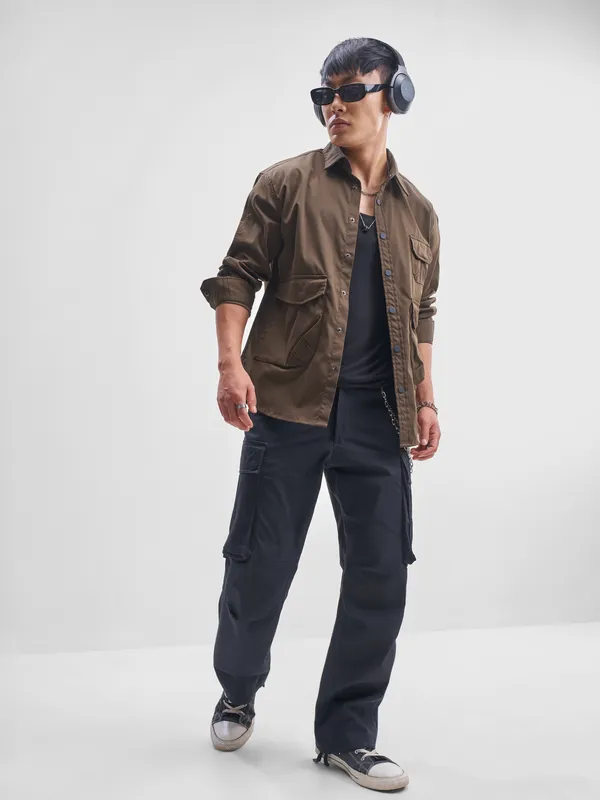 Highlander Men Brown Solid Oversized Fit Casual Shirt