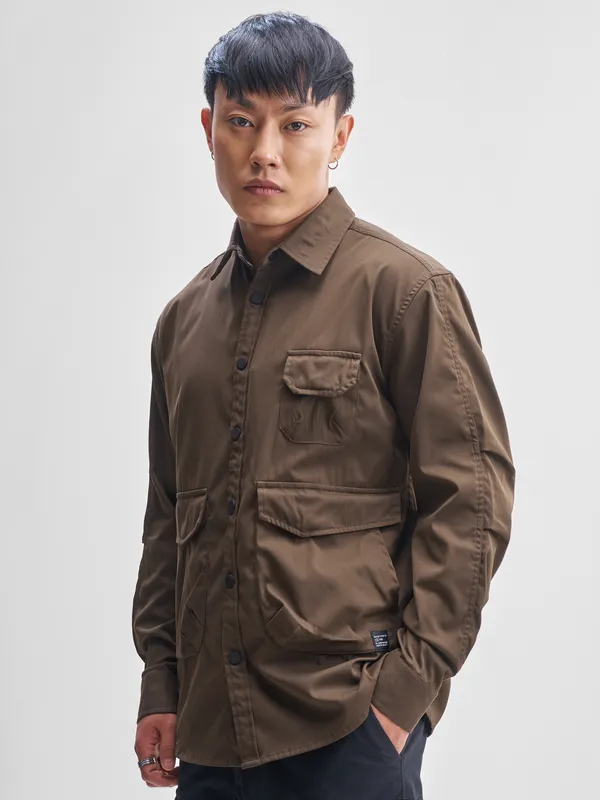 Highlander Men Brown Solid Oversized Fit Casual Shirt