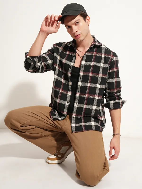 Highlander Men Black Checked Relaxed Fit Casual Shirt