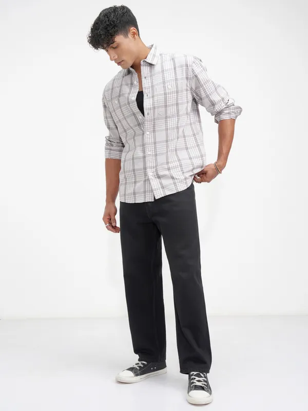 Highlander Men Grey Checked Relaxed Fit Casual Shirt