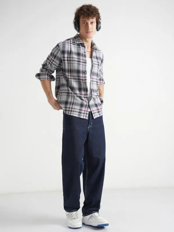 Men Relaxed Fit Casual Shirt