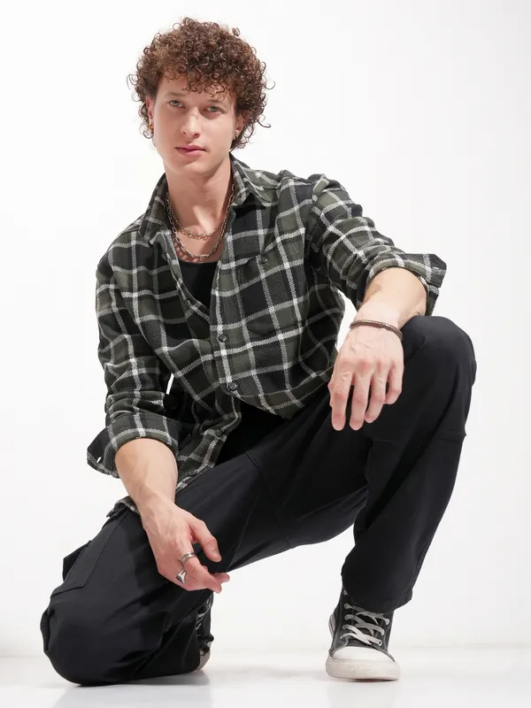 Men Relaxed Fit Casual Shirt