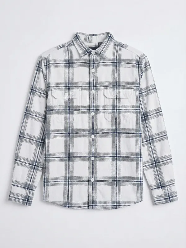 Highlander Men White Checked Relaxed Fit Casual Shirt