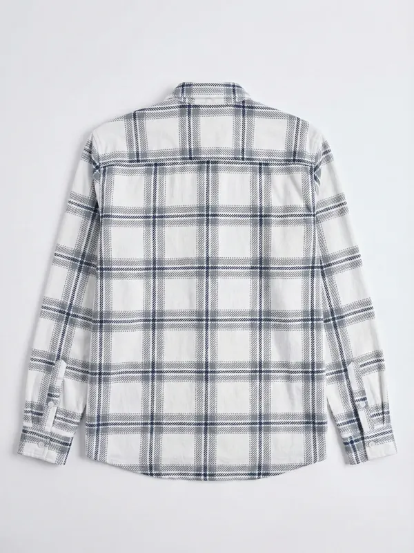 Highlander Men White Checked Relaxed Fit Casual Shirt