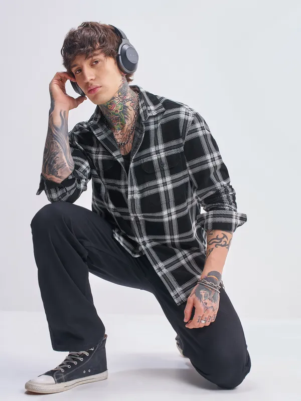 Highlander Men Black Checked Relaxed Fit Casual Shirt