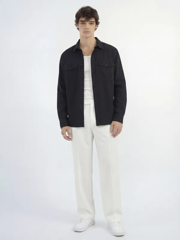 Highlander Men Black Solid Relaxed Fit Casual Shirt