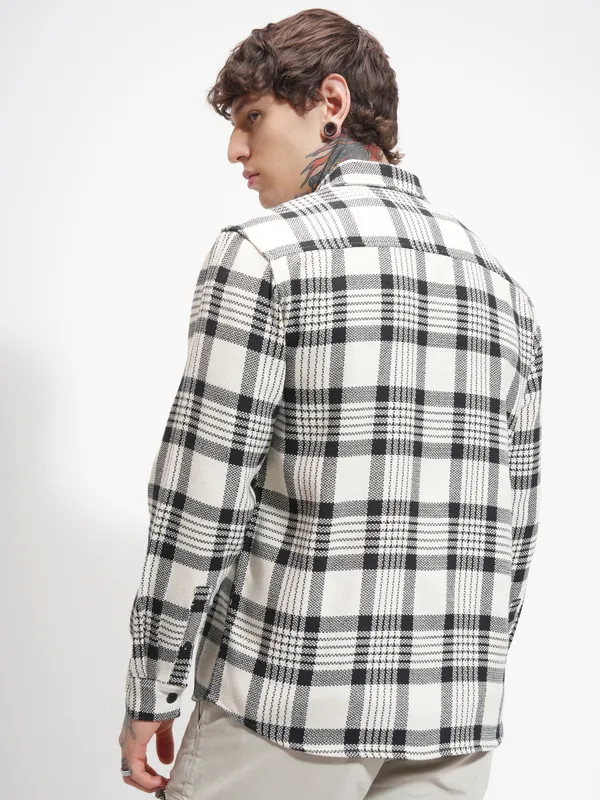 Highlander Men Cream Checked Relaxed Fit Casual Shirt