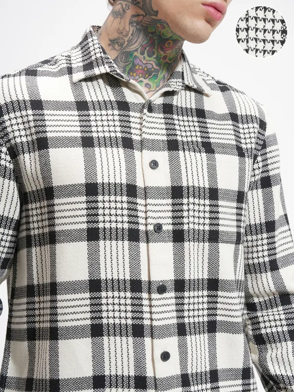 Highlander Men Cream Checked Relaxed Fit Casual Shirt