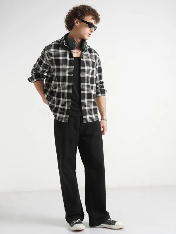Highlander Men Black Checked Relaxed Fit Casual Shirt