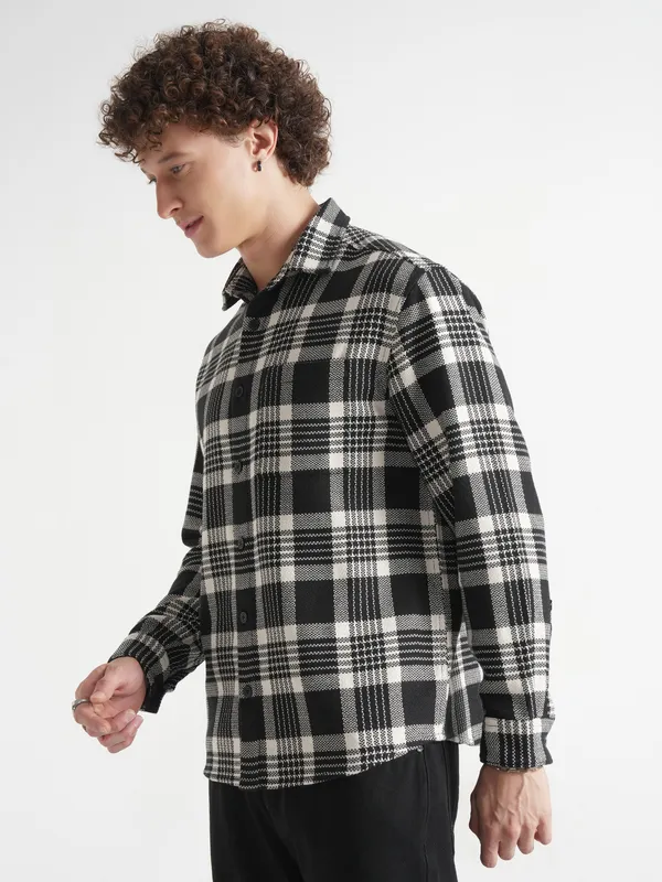 Highlander Men Black Checked Relaxed Fit Casual Shirt