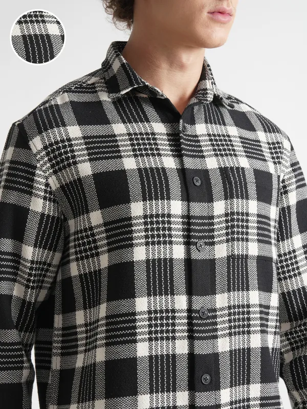 Highlander Men Black Checked Relaxed Fit Casual Shirt