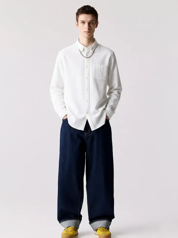 Highlander Men White Solid Oversized Fit Casual Shirt