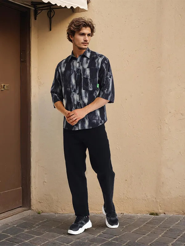 Highlander Men Black Printed Oversized Fit Casual Shirt