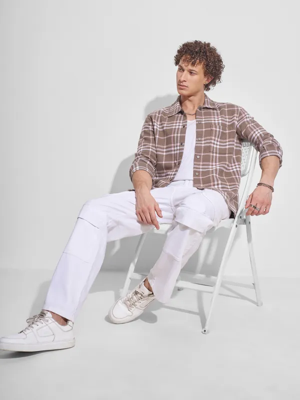 Highlander Men Brown Checked Relaxed Fit Casual Shirt