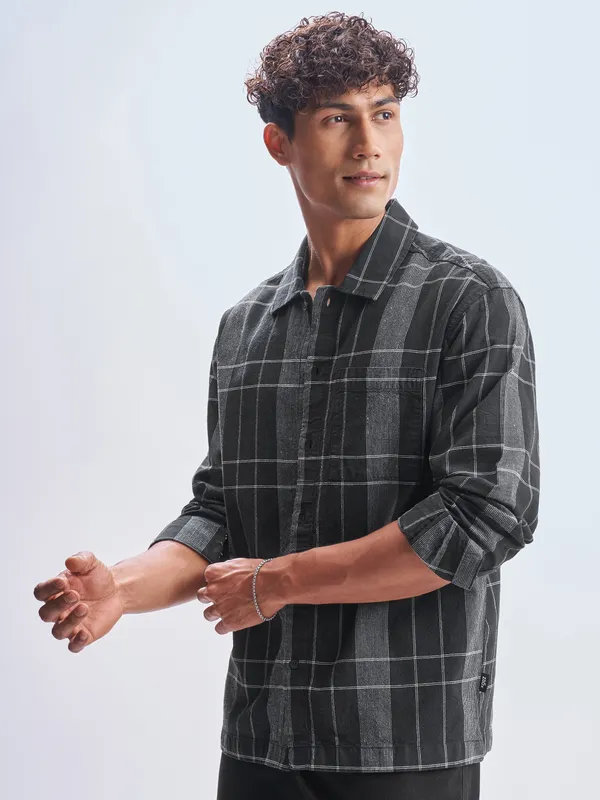 Highlander Men Black Checked Oversized Fit Casual Shirt