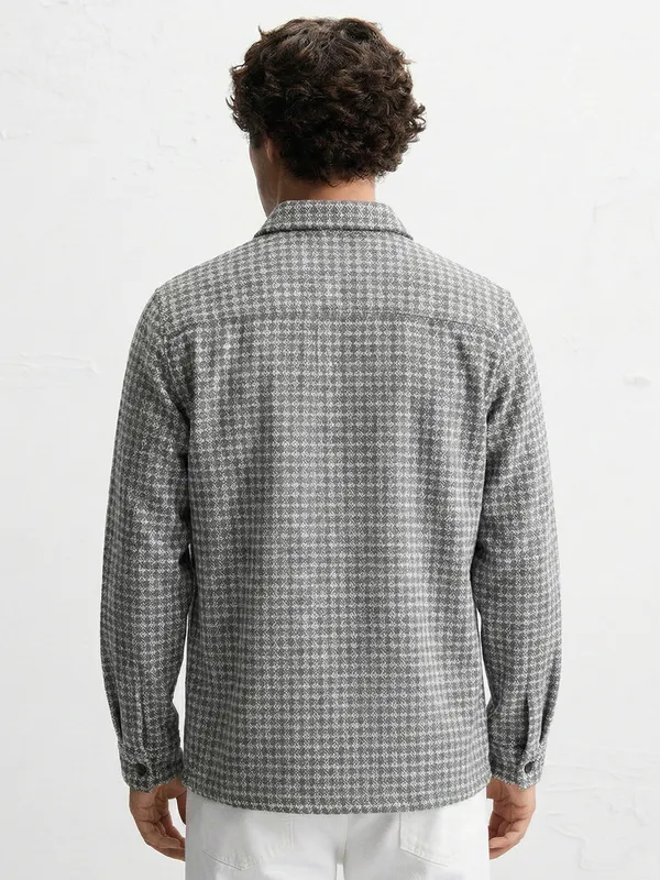 Highlander Men Grey Self Design Relaxed Fit Casual Shirt