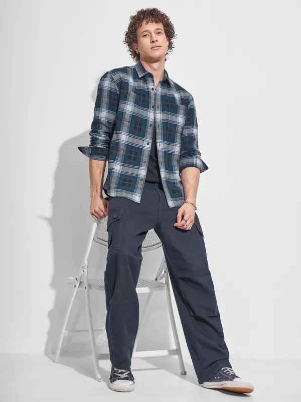 Highlander Men Teal Checked Relaxed Fit Casual Shirt