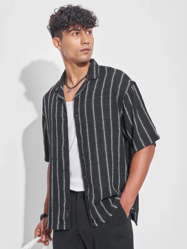 Highlander Men Black Striped Oversized Fit Casual Shirt