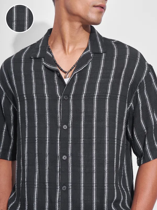 Highlander Men Black Striped Oversized Fit Casual Shirt