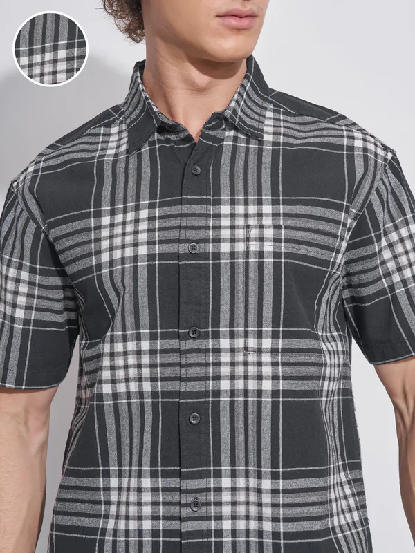 Highlander Men Black Checked Relaxed Fit Casual Shirt