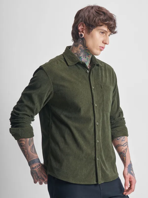 Highlander Men Olive Self Design Oversized Fit Casual Shirt