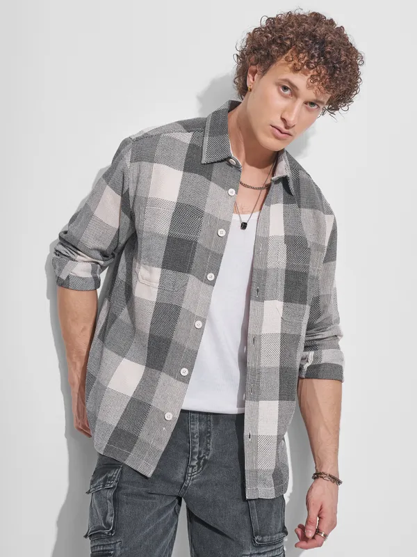 Highlander Men Grey Checked Oversized Fit Casual Shirt