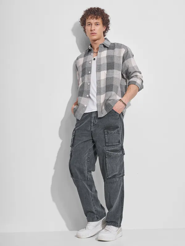Highlander Men Grey Checked Oversized Fit Casual Shirt