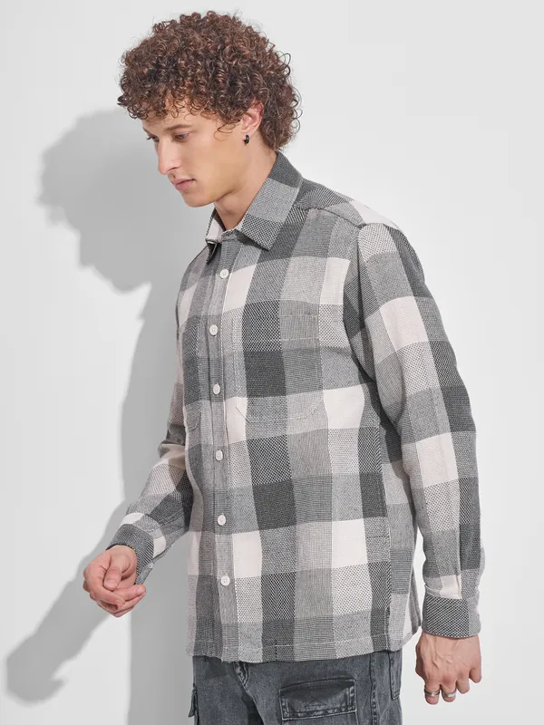 Highlander Men Grey Checked Oversized Fit Casual Shirt