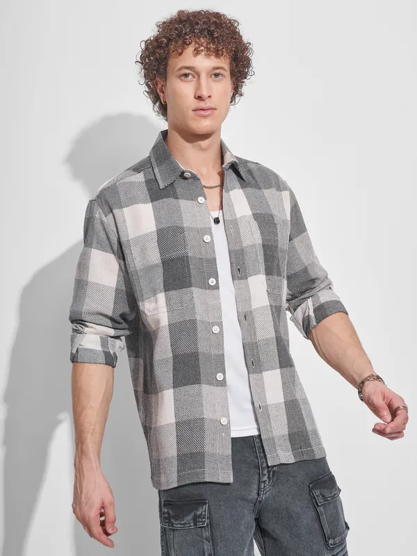 Highlander Men Grey Checked Oversized Fit Casual Shirt