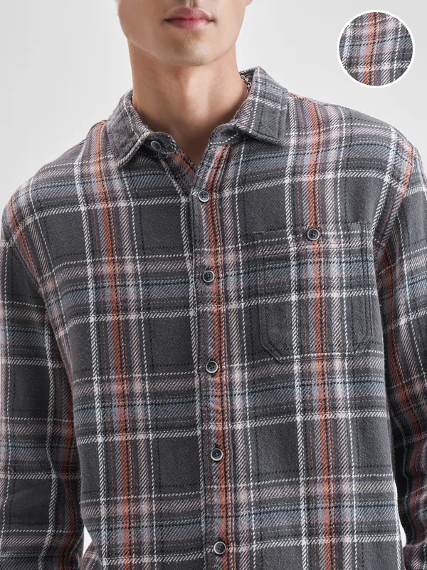 Highlander Men Grey Checked Relaxed Fit Casual Shirt