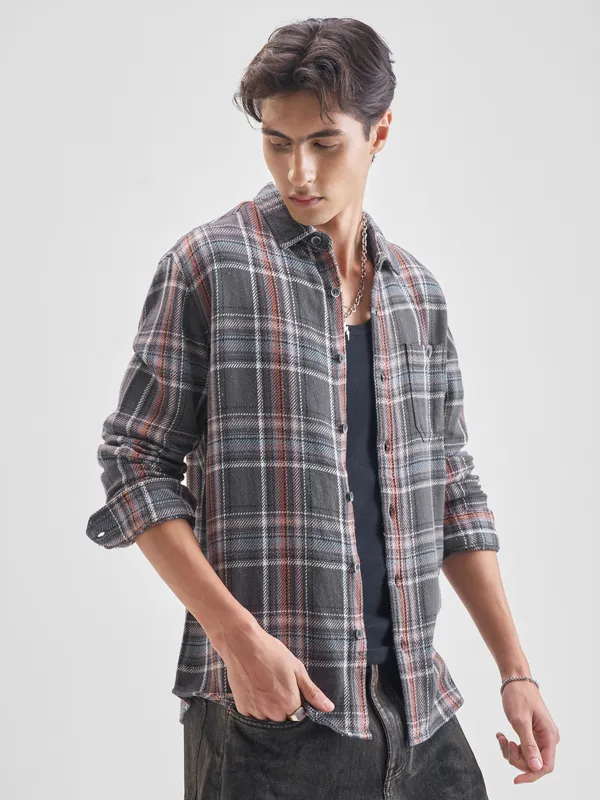 Highlander Men Grey Checked Relaxed Fit Casual Shirt