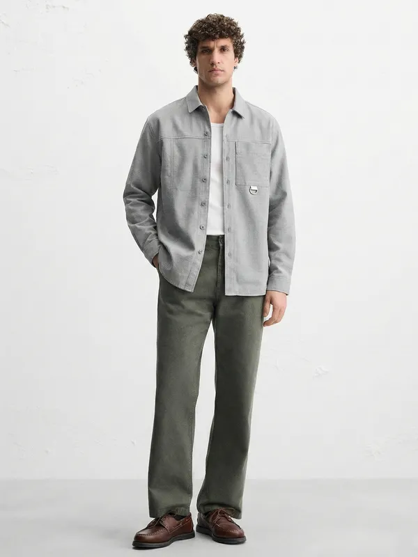 Highlander Men Grey Solid Oversized Fit Casual Shirt