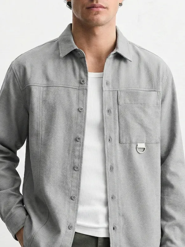 Highlander Men Grey Solid Oversized Fit Casual Shirt