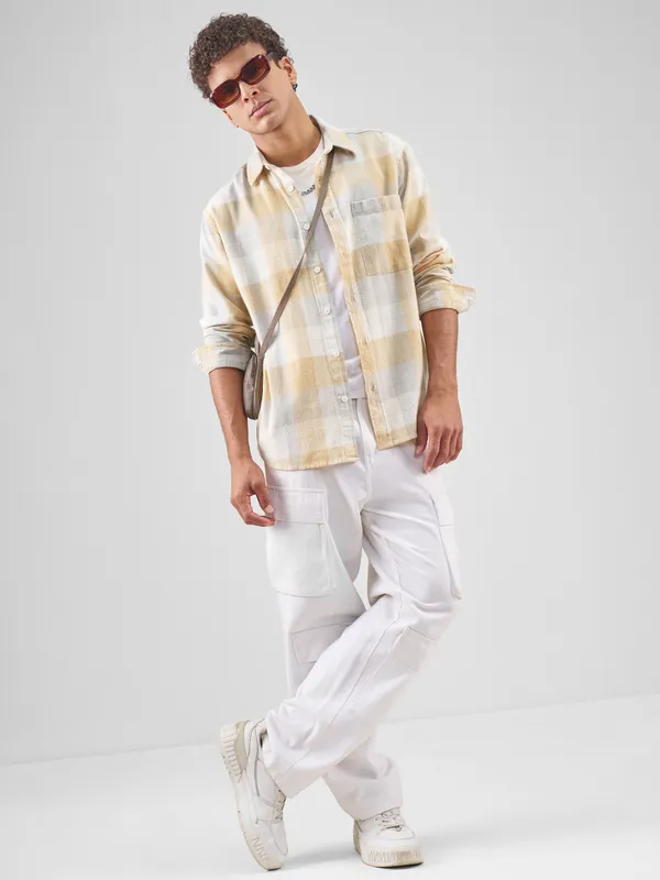 Highlander Men Yellow Checked Relaxed Fit Casual Shirt