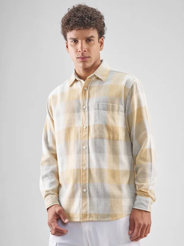 Highlander Men Yellow Checked Relaxed Fit Casual Shirt