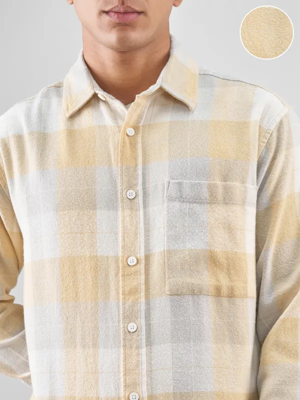 Highlander Men Yellow Checked Relaxed Fit Casual Shirt