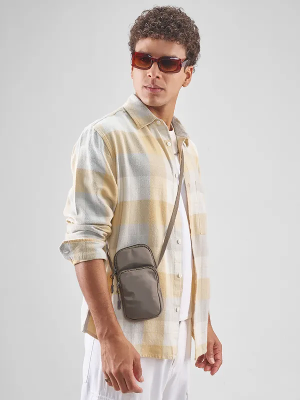 Highlander Men Yellow Checked Relaxed Fit Casual Shirt