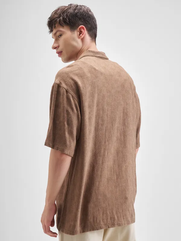 Highlander Men Brown Self Design Oversized Fit Casual Shirt