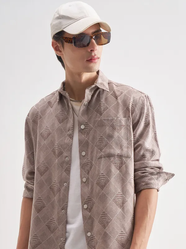 Highlander Men Mauve Self Design Relaxed Fit Casual Shirt