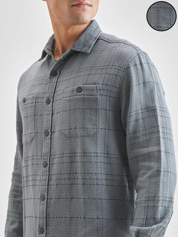 Highlander Men Blue Checked Relaxed Fit Casual Shirt