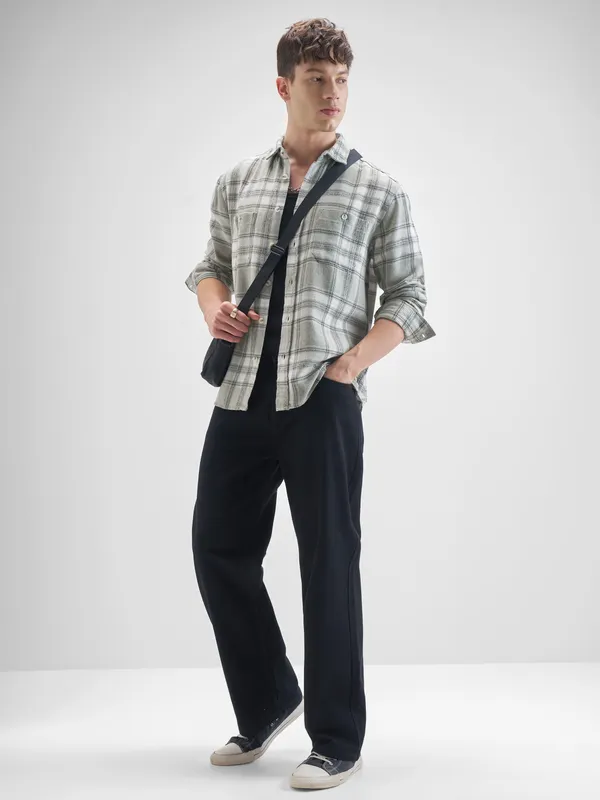 Highlander Men Green Checked Oversized Fit Casual Shirt