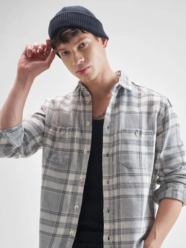 Highlander Men Grey Checked Oversized Fit Casual Shirt