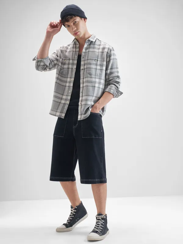 Highlander Men Grey Checked Oversized Fit Casual Shirt