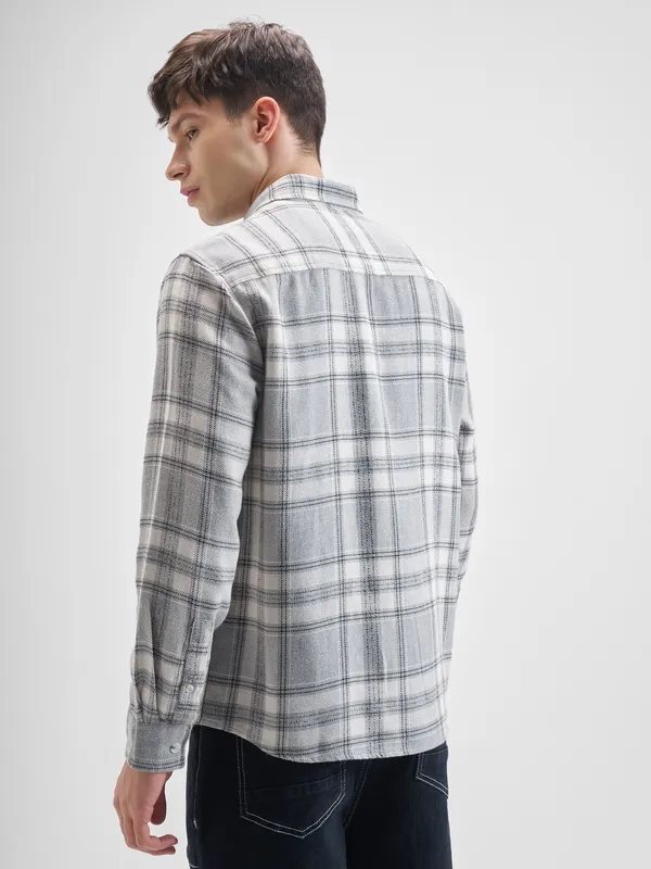 Highlander Men Grey Checked Oversized Fit Casual Shirt