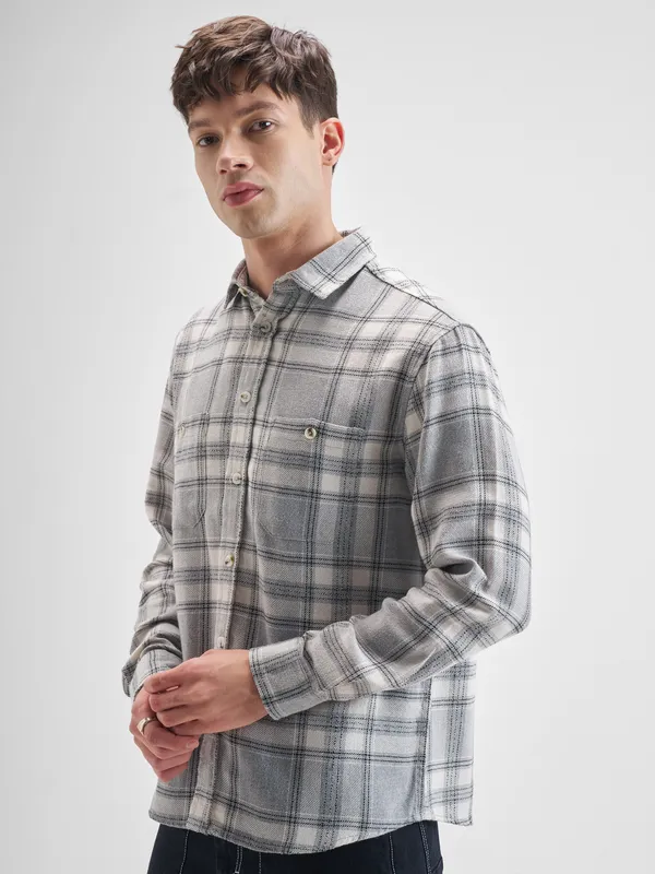 Highlander Men Grey Checked Oversized Fit Casual Shirt