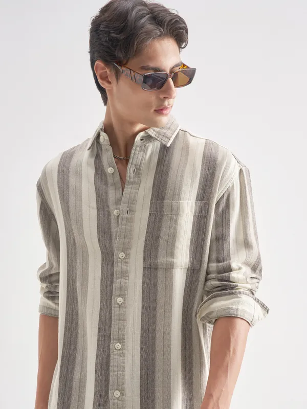 Highlander Men Grey Striped Relaxed Fit Casual Shirt
