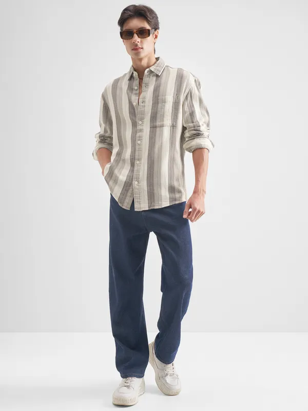 Highlander Men Grey Striped Relaxed Fit Casual Shirt