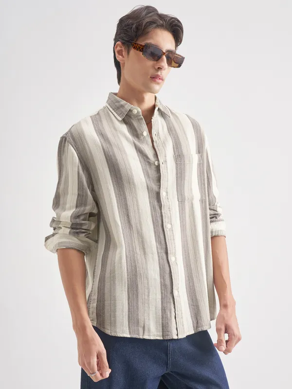 Highlander Men Grey Striped Relaxed Fit Casual Shirt